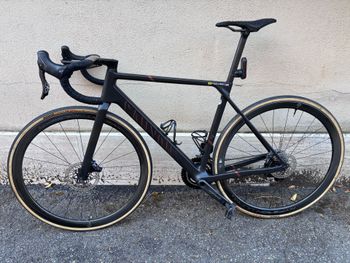 Used Canyon Ultimate CFR WRL 2024 2024 Road & Gravel, Black — image 2 of 13