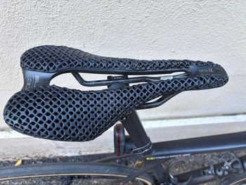 Used Canyon Ultimate CFR WRL 2024 2024 Road & Gravel, Black — image 8 of 13