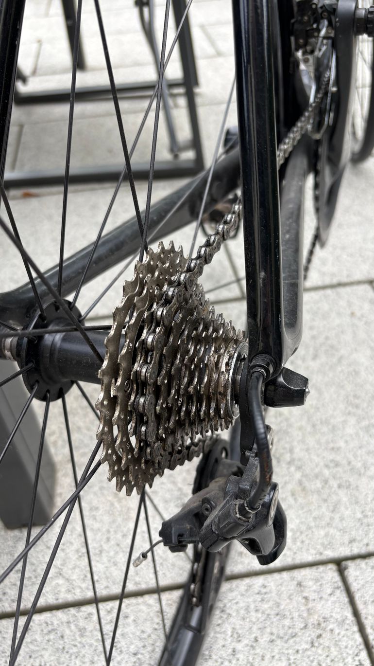 Używany Giant TCR Advanced 2 2021 2021 Road & Gravel — zdjęcie 2 z 8