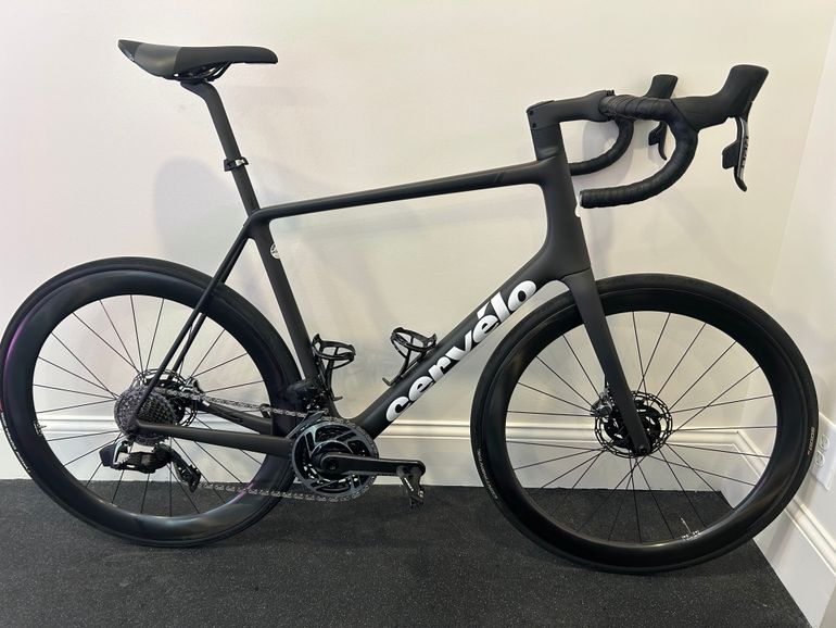 Used Cervélo R5 Red eTap AXS 2022 2022 Road & Gravel, Black — image 1 of 9