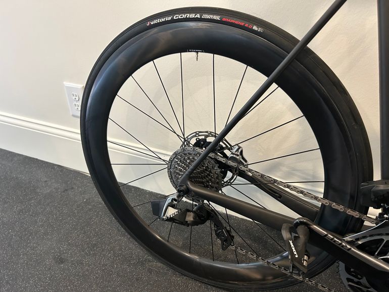Used Cervélo R5 Red eTap AXS 2022 2022 Road & Gravel, Black — image 8 of 9
