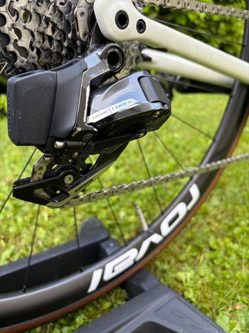 Używany Specialized Tarmac Frameset 2024 Road & Gravel — zdjęcie 4 z 7