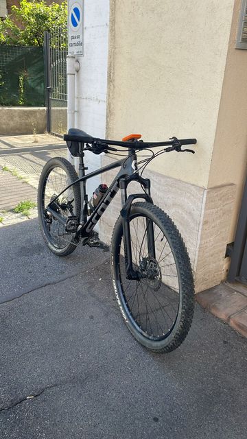 Used Scott Scale 940 2021 2021 Mountainbike, Black, 29 — image 2 of 4
