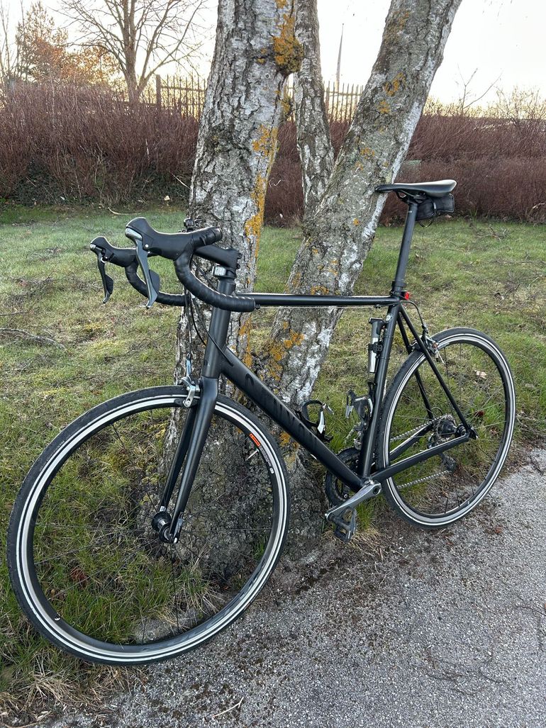 Gebrauchtes Canyon Endurace AL 6.0 2021 2021 Road & Gravel, Schwarz — Bild 1 von 5