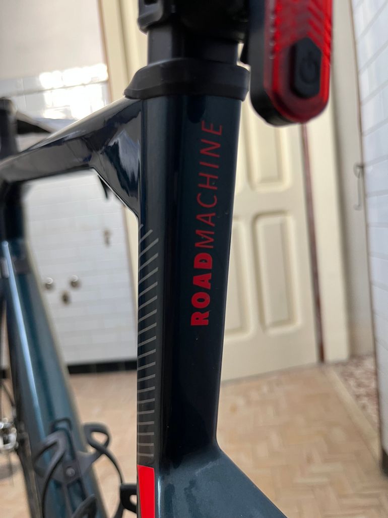 Used BMC Roadmachine 01 TWO 2021 2021 Road & Gravel, Blue — image 6 of 13