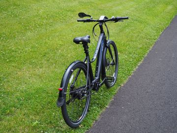 Used Priority CURRENT E-BIKE 2021 2021 Urban, Light Gray — image 5 of 23