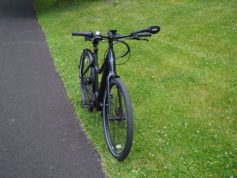 Used Priority CURRENT E-BIKE 2021 2021 Urban, Light Gray — image 4 of 23