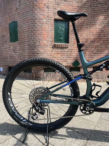 Použité Specialized Epic 8 Pro 2024 2024 Mountainbike — obrázek 16 z 17
