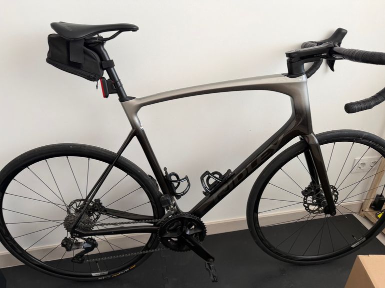 Used Ridley Fenix SLiC - Shimano 105 DI2 // 2x12s 2024 2024 Road & Gravel, Light Gray — image 1 of 6
