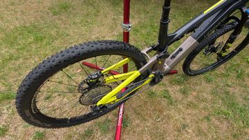Haibike LYKE Shimano Deore XT 2023 Mountainbike usato, Grigio chiaro — immagine 8 di 12