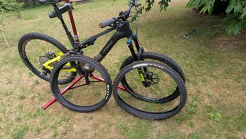 Haibike LYKE Shimano Deore XT 2023 Mountainbike usato, Grigio chiaro — immagine 4 di 12