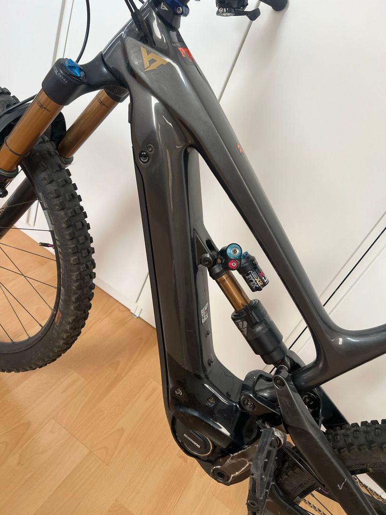 Used YT Industries DECOY Elite 2020 2020 Mountainbike, Light Gray — image 7 of 11