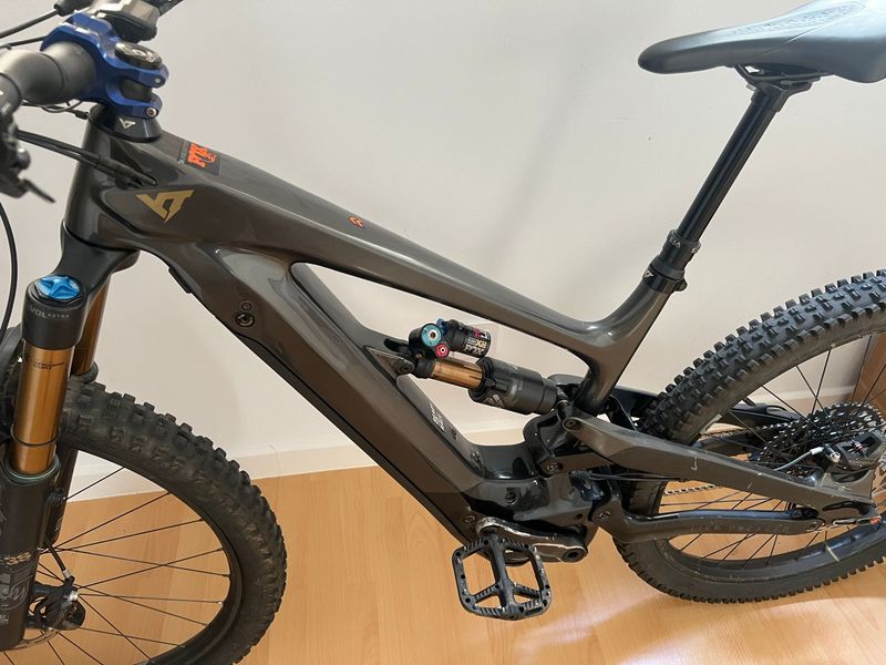 Used YT Industries DECOY Elite 2020 2020 Mountainbike, Light Gray — image 10 of 11