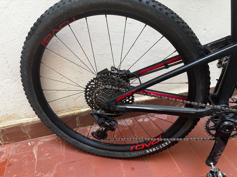 Brugt Specialized Men's Epic Comp Carbon 2018 2018 Mountainbike — billede 3 af 7