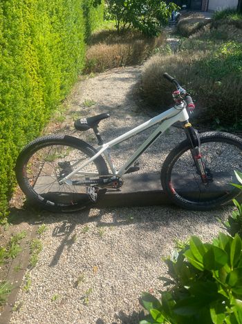 Used Canyon Stitched 360 Pro Nineyard 2023 2023 Mountainbike, White, 26 — image 3 of 6