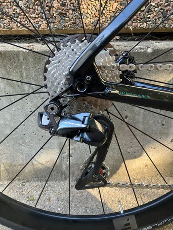 Used Focus IZALCO MAX DISC 9.9 2020 2020 Road & Gravel, Light Gray — image 6 of 14