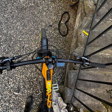 Mondraker Crafty Shimano Deore XT 2025 Mountainbike usato, Arancione — immagine 3 di 7