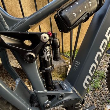 Mondraker Crafty Shimano Deore XT 2025 Mountainbike usato, Arancione — immagine 7 di 7