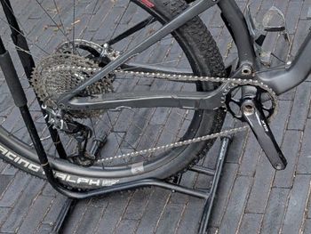 Used Orbea OIZ M10 TR 2020 2020 Mountainbike, Black, 29 — image 3 of 16