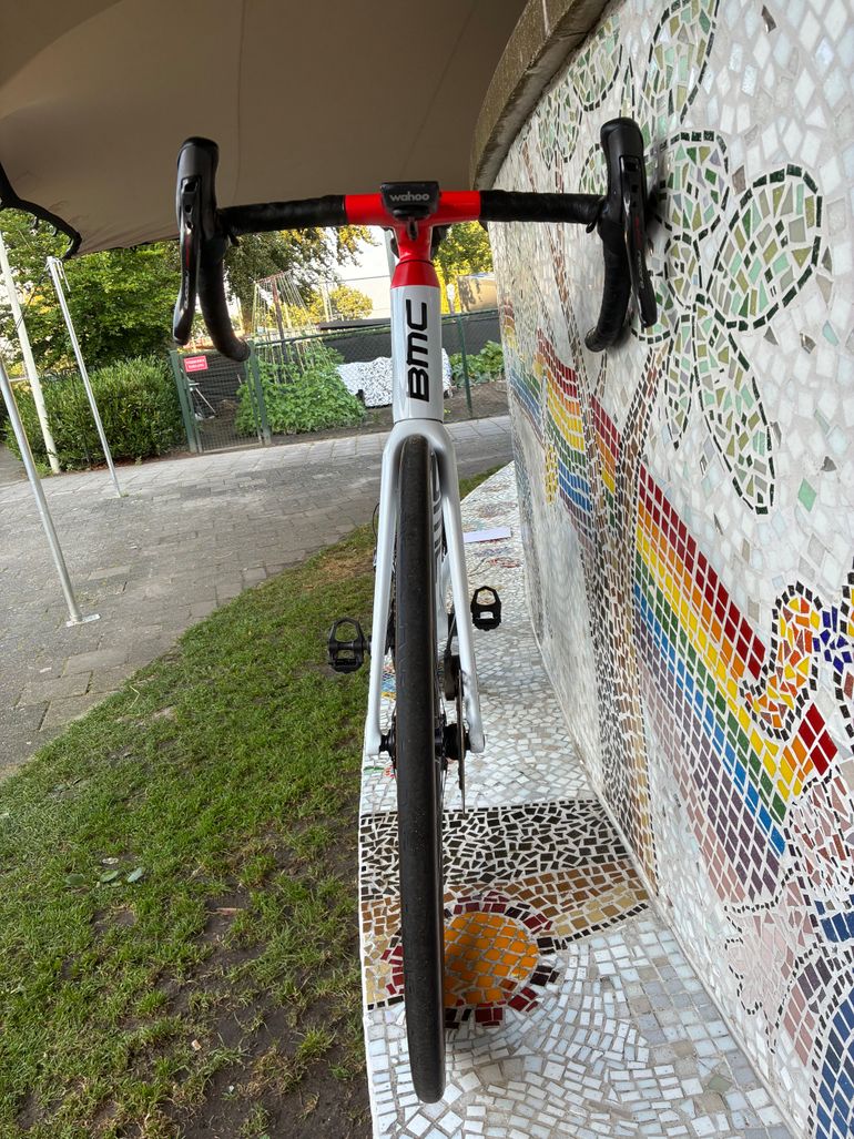 Używany BMC Teammachine SLR01 LTD 2023 2023 Road & Gravel — zdjęcie 2 z 11