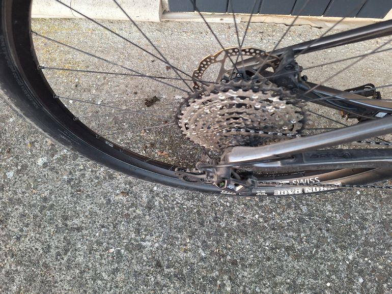 Used Orbea Oiz Shimano Deore XT Di2 2025 Mountainbike, Light Gray — image 5 of 7