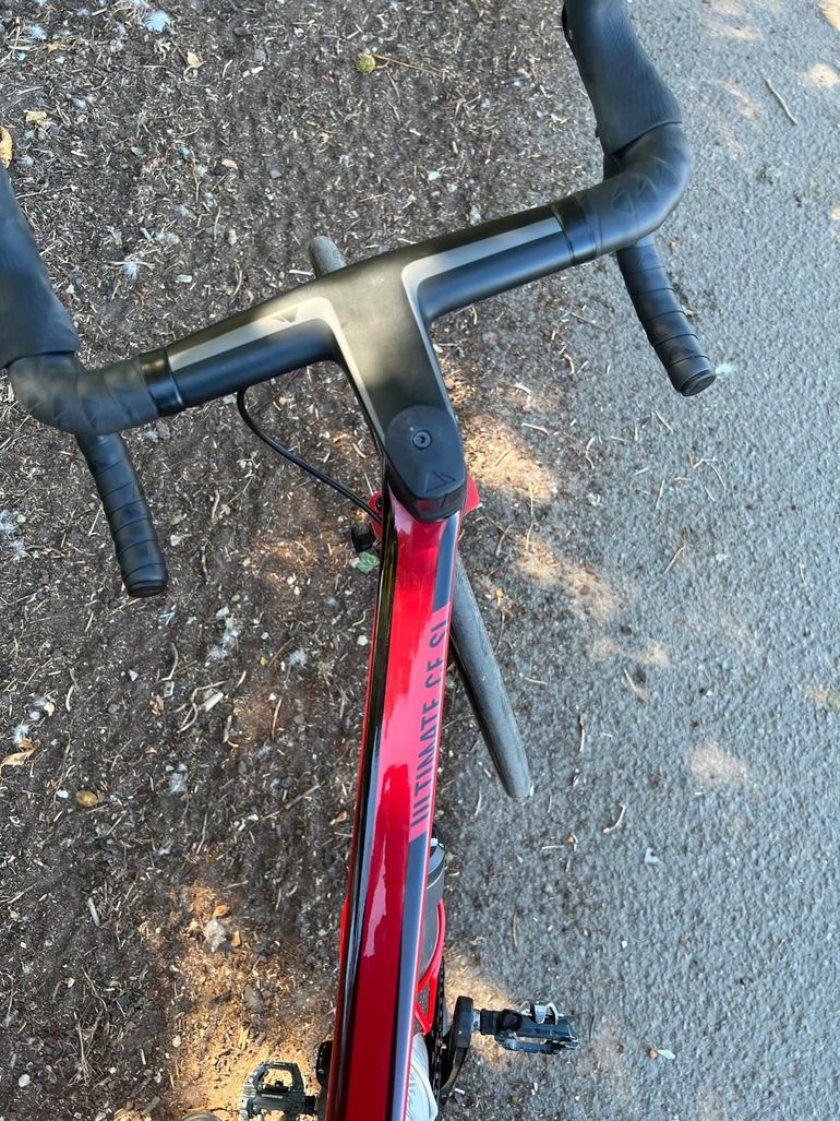 Used Canyon Ultimate CF SL 7 Disc 2022 2022 Road & Gravel, Red — image 3 of 3