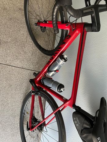 Used Canyon Ultimate CF SL 7 Disc 2022 2022 Road & Gravel, Red — image 2 of 3