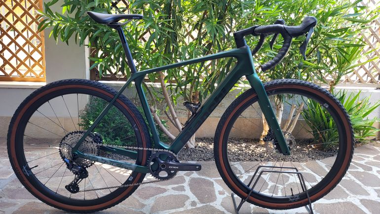 Used Bianchi Arcadex PRO GRX 820/822 disc 2025 2025 Road & Gravel, Green — image 1 of 14