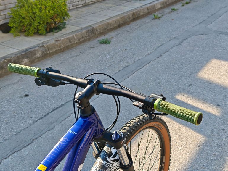 Used Orbea ONNA 40 2024 2024 Mountainbike, Blue, 27.5, 29 — image 3 of 6