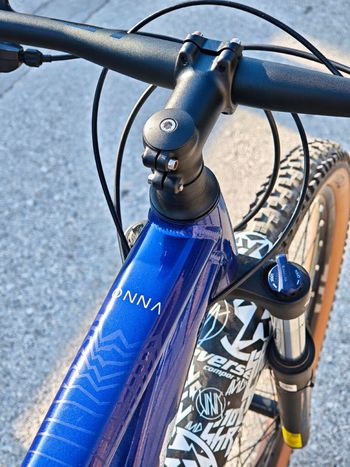 Used Orbea ONNA 40 2024 2024 Mountainbike, Blue, 27.5, 29 — image 5 of 6