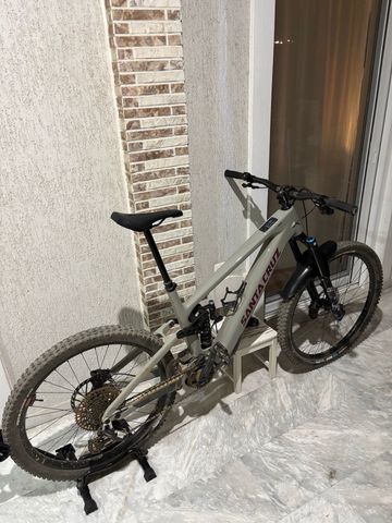 Used Santa Cruz Vala 90 2026 2026 Mountainbike, Light Gray, 29, 27.5 — image 2 of 8