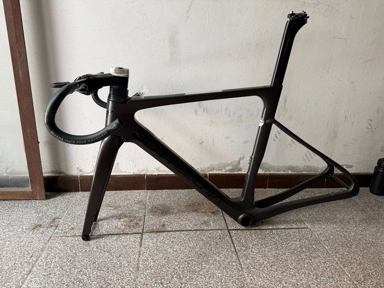 Used Bottecchia Aerospace Frameset 2023 Road & Gravel, Black — image 1 of 6