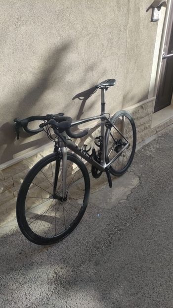 Used Trek Émonda SL 6 2020 2020 Road & Gravel, Light Gray — image 2 of 3