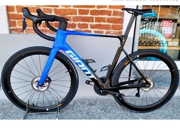 Gebrauchtes Giant Propel Advanced Pro 0 2024 2025 Road & Gravel, Blau — Bild 2 von 14