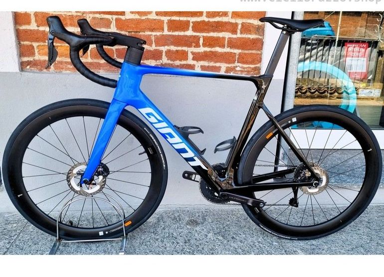 Käytetty Giant Propel Advanced Pro 0 2024 2025 Road & Gravel — kuva 2 / 14