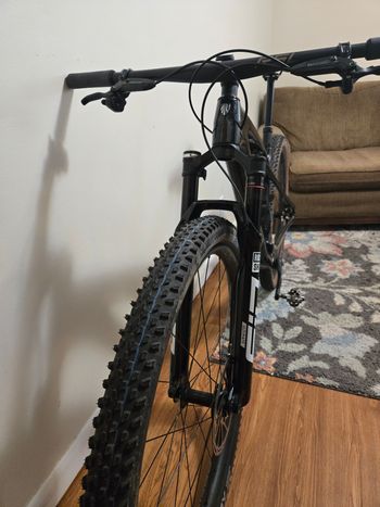Used Trek Supercaliber SLR 9.8 X0 Flight Attendant Gen 2 2026 2026 Mountainbike, Black, 29 — image 4 of 6