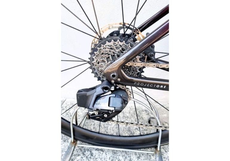 Used Trek Émonda SLR 7 eTap 2022 2022 Road & Gravel, Red — image 4 of 15