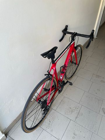 Used Canyon Ultimate CF SL 2018 Road & Gravel, Red — image 6 of 9