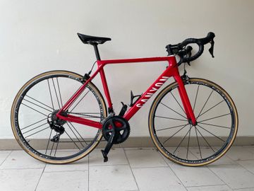 Used Canyon Ultimate CF SL 2018 Road & Gravel, Red — image 1 of 9