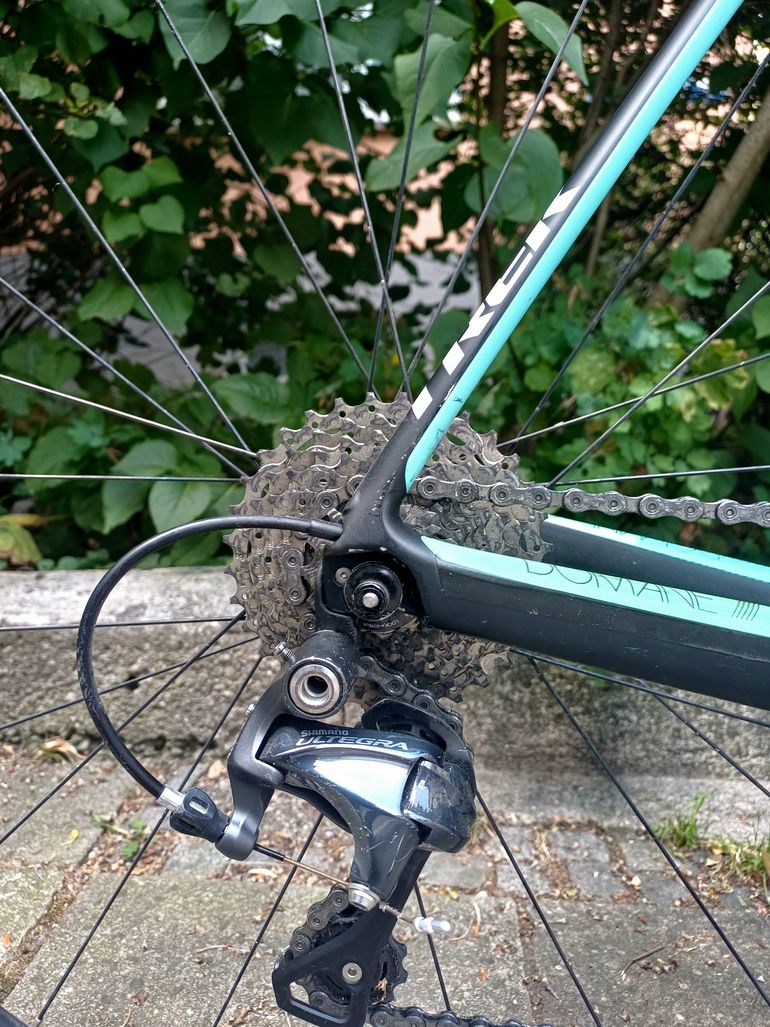 Używany Trek Domane 5.9 Compact 2016 2016 Road & Gravel — zdjęcie 9 z 10