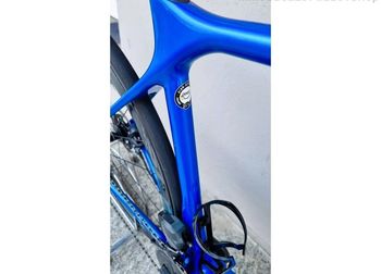 Used GIANT TCR Advanced Pro Disc M/L SRAM Force AXS 12v 2022 Road & Gravel, Blue — image 7 of 13