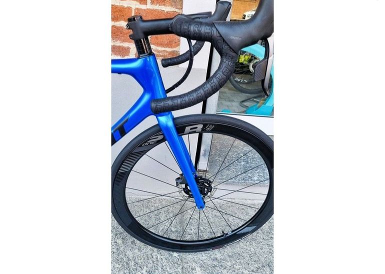 Used GIANT TCR Advanced Pro Disc M/L SRAM Force AXS 12v 2022 Road & Gravel, Blue — image 6 of 13