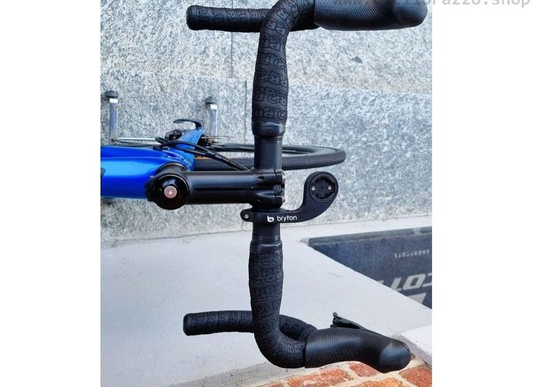 Used GIANT TCR Advanced Pro Disc M/L SRAM Force AXS 12v 2022 Road & Gravel, Blue — image 12 of 13