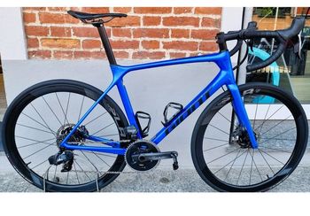 Used GIANT TCR Advanced Pro Disc M/L SRAM Force AXS 12v 2022 Road & Gravel
