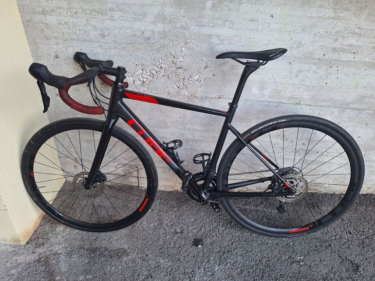 Gebrauchtes CUBE ATTAIN SL Disc 2018 2018 Road & Gravel, Schwarz — Bild 2 von 5
