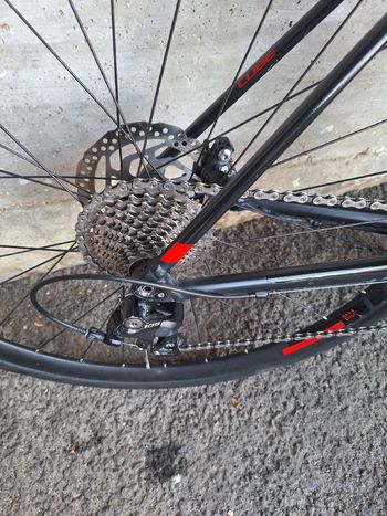Gebrauchtes CUBE ATTAIN SL Disc 2018 2018 Road & Gravel, Schwarz — Bild 4 von 5