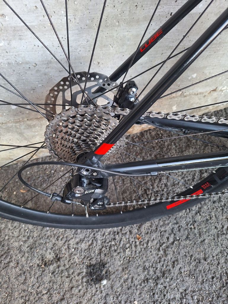 Gebrauchtes CUBE ATTAIN SL Disc 2018 2018 Road & Gravel, Schwarz — Bild 4 von 5