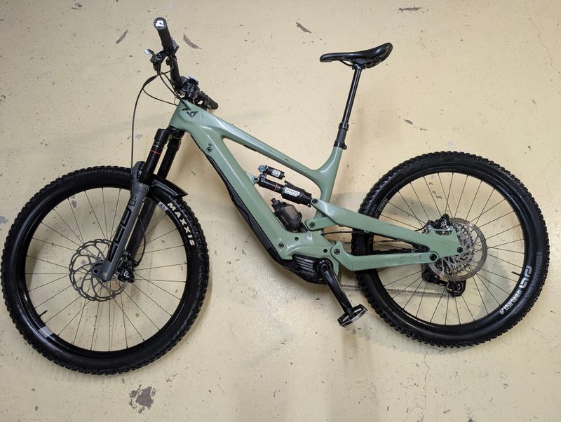 Używany YT Industries Decoy CORE 4 29 2024 2024 Mountainbike — zdjęcie 1 z 6