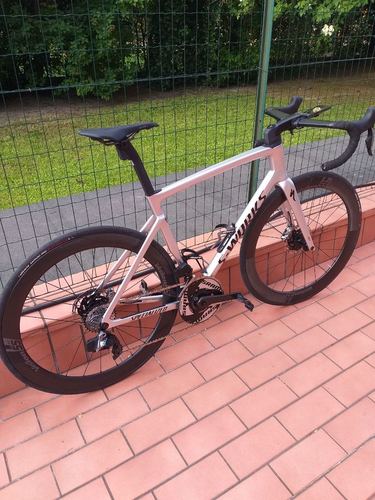 Used Specialized Tarmac SRAM Red eTap 2022 Road & Gravel, Light Gray — image 5 of 5