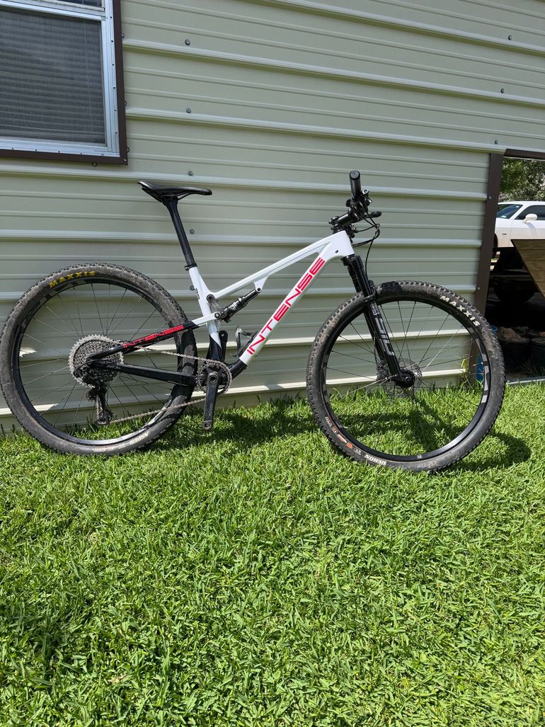 Used Intense Sniper SRAM XX1 2023 Mountainbike, White — image 1 of 13